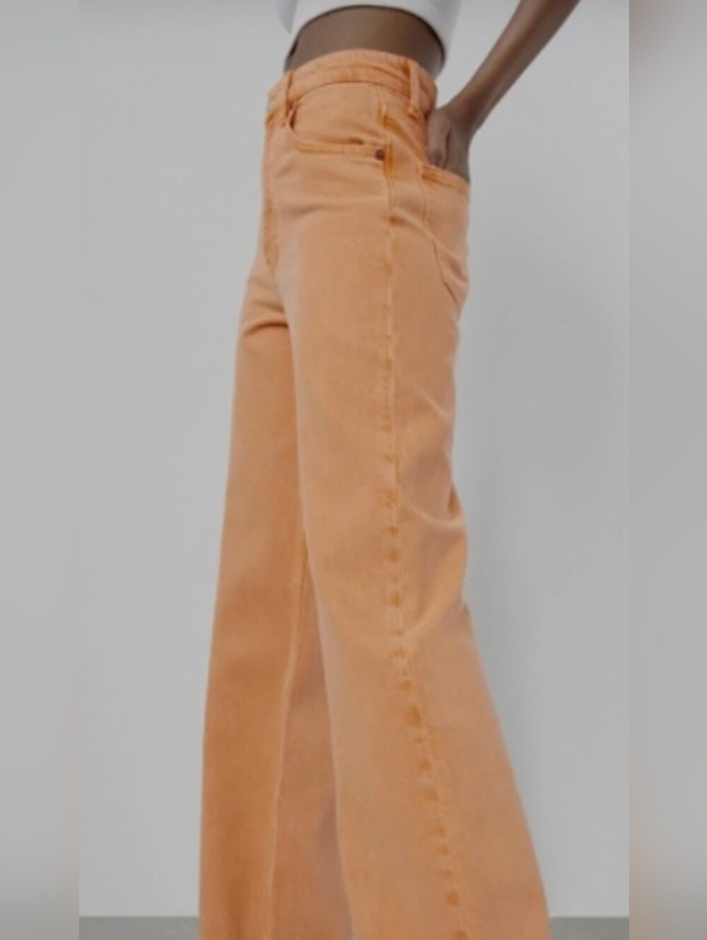 ZARA HighRise Orange Flare Wideleg Jeans Size 2